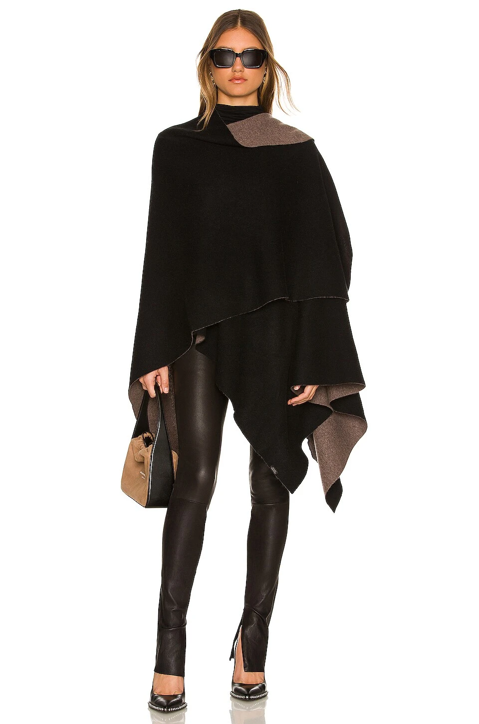 Double Face Throw Black & Muich